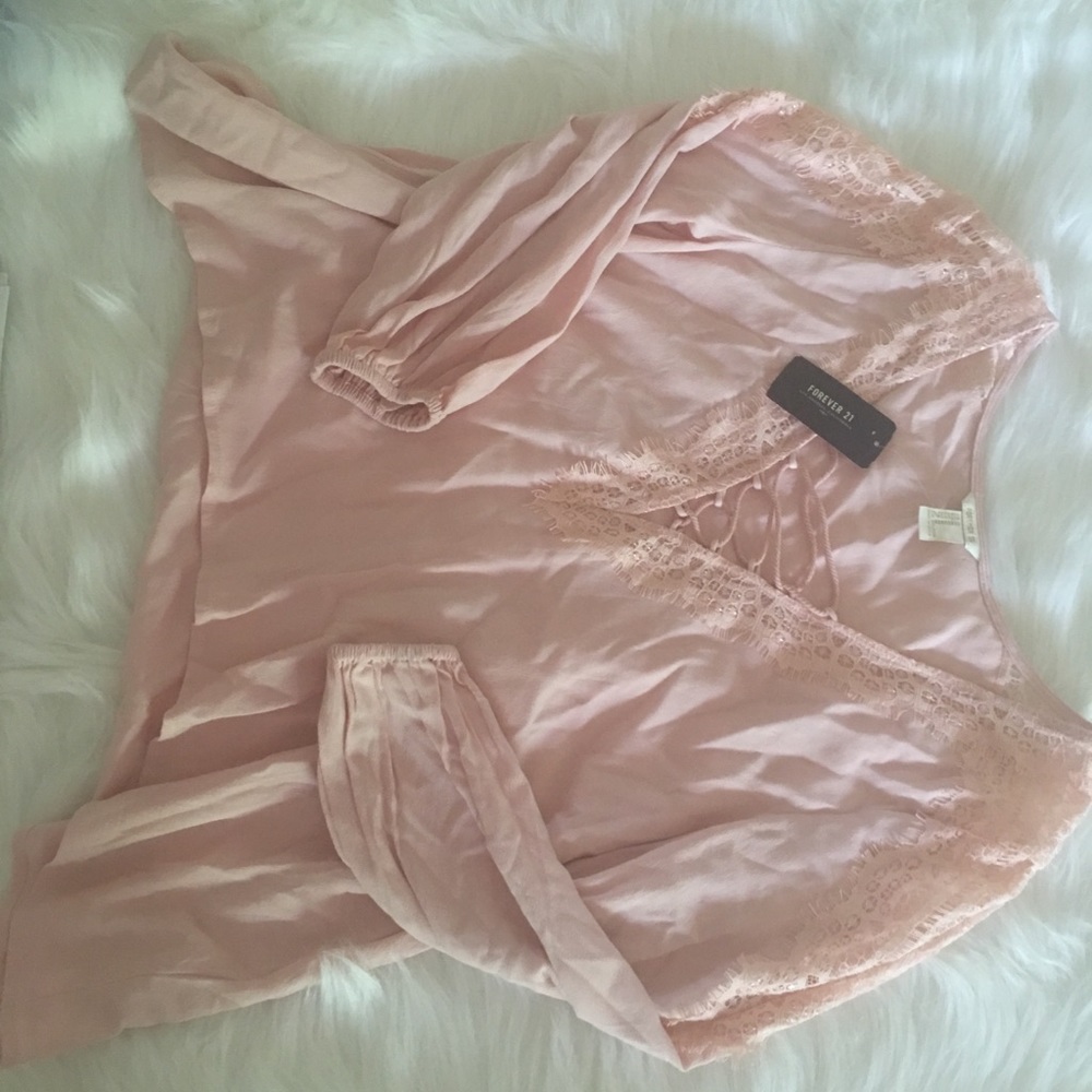 🌸Blush Lace Up, Lace Crochet, Mid Length Top🌸
